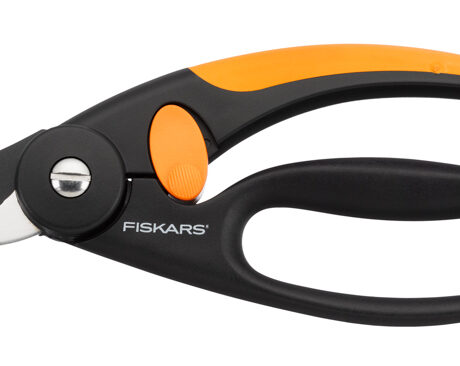 Fiskars oksakäärid P44 sõrmeaasaga 111440