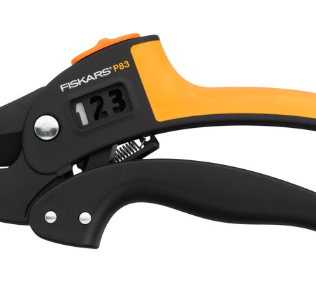 Fiskars oksakäärid P83 PowerStep™ 111670