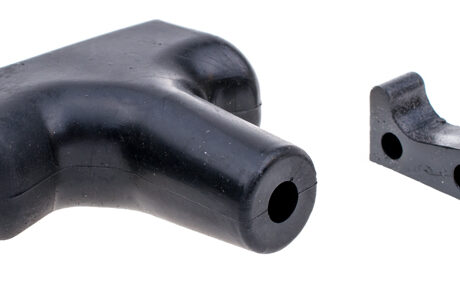 Recoil starter pull handle