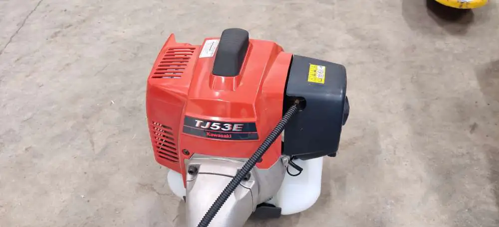Võimas Kawasaki trimmer/võsalõikur CEDRUSKW53 (Kasutatud) - Image 2