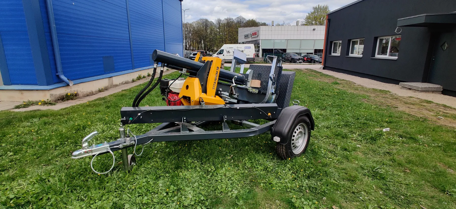 Järelveetav puulõhkumismasin (RENT) - Image 2