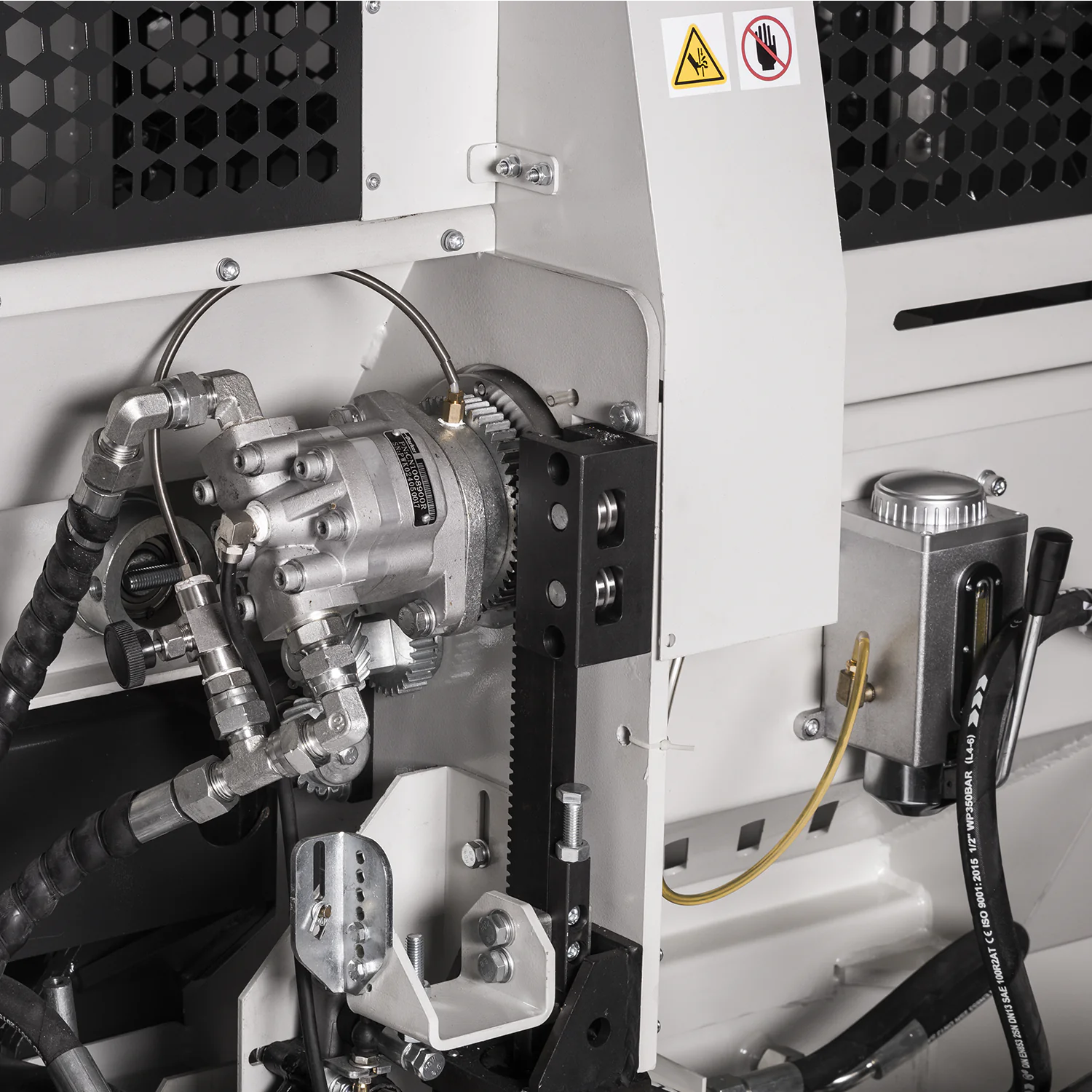 Lumag elektrimootoriga halumasin SSA400EH-PRO/SZ + PTO Lumag elektrimootoriga halumasin SSA400EH-PRO/SZ + PTO