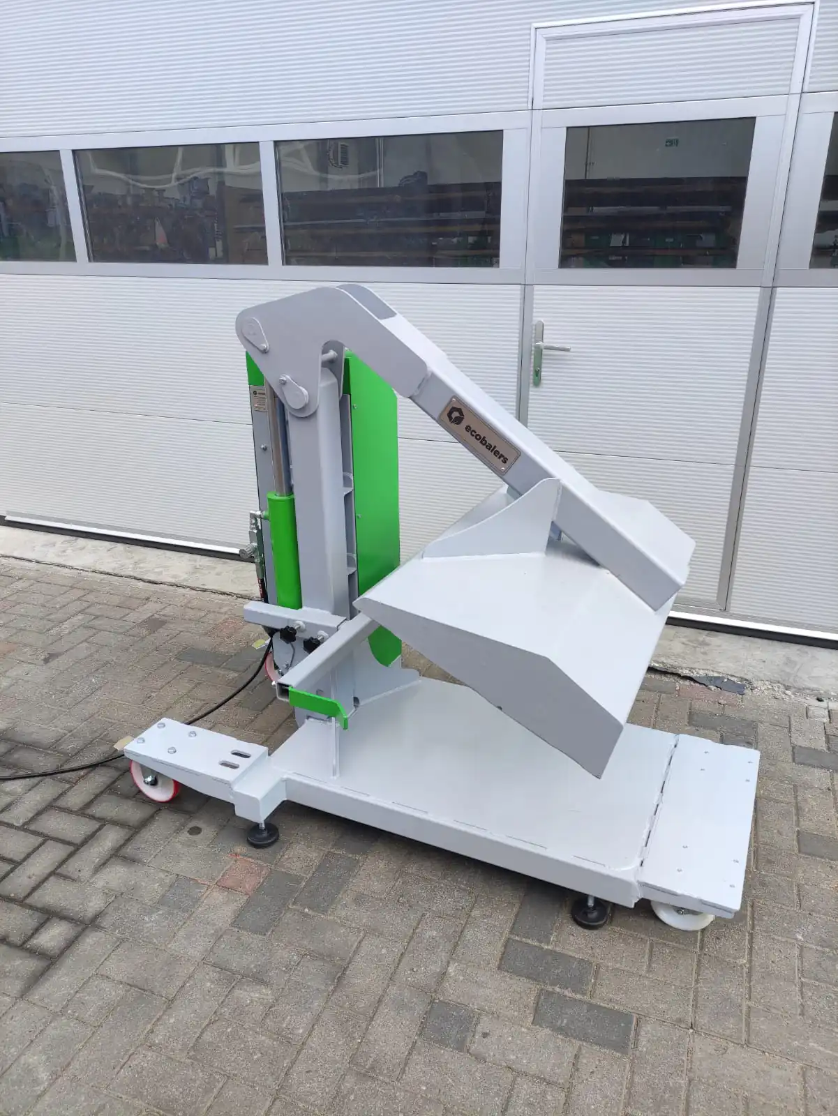 Konteineripress ECOBALERS VC1100 1100L