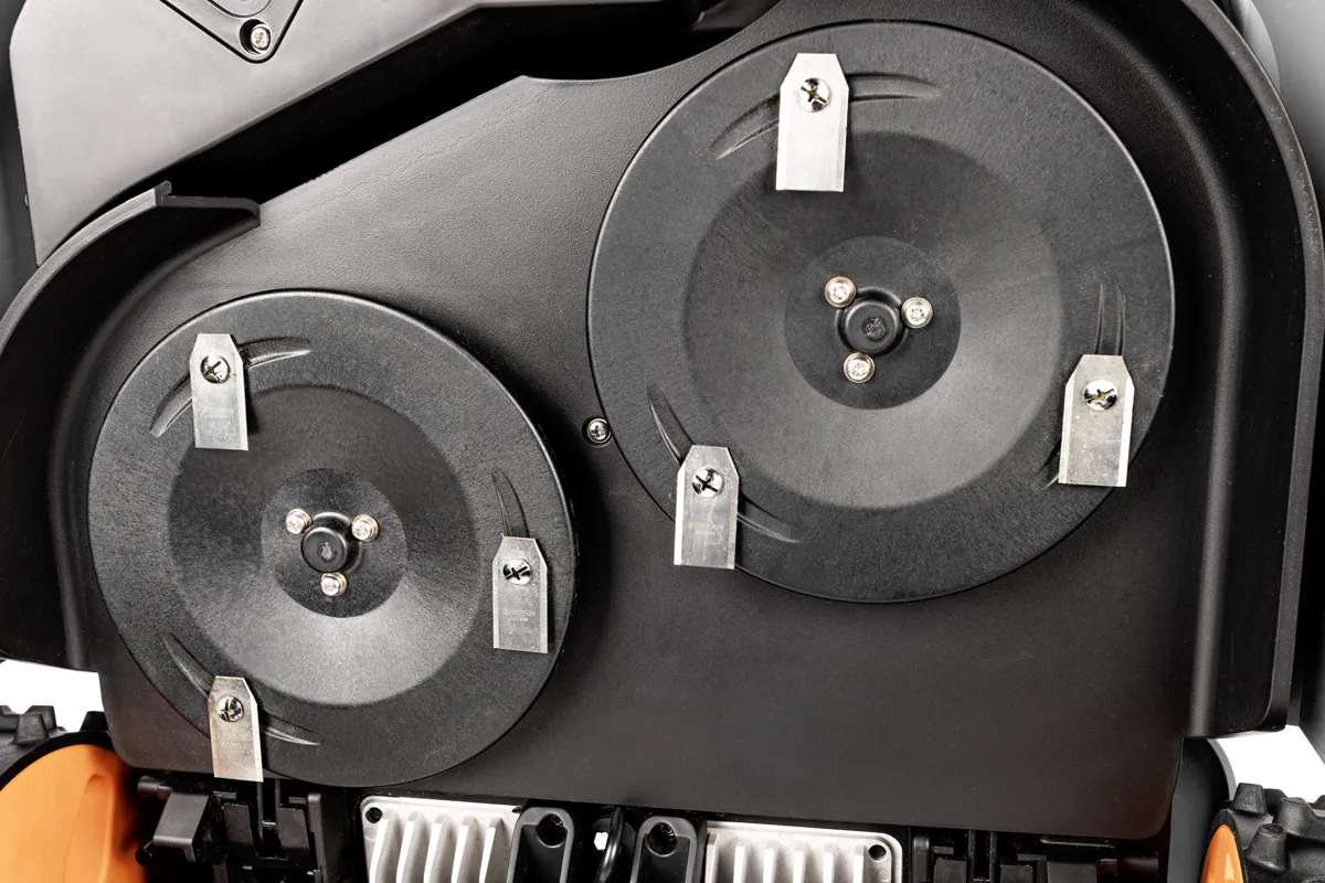 Robotniiduk X7 Sunseeker 3000 m² (kaablivaba)