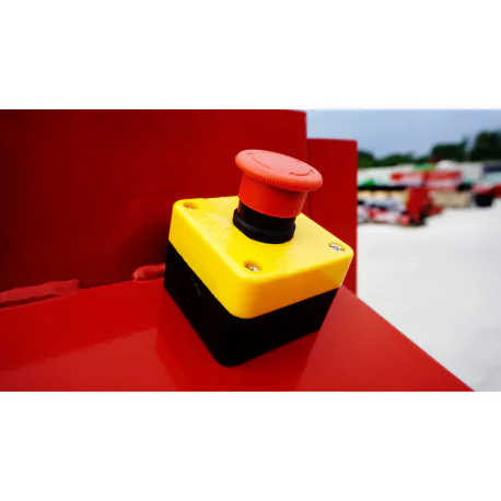 Bensiinimootoriga järelveetav puiduhakkur RPS-120