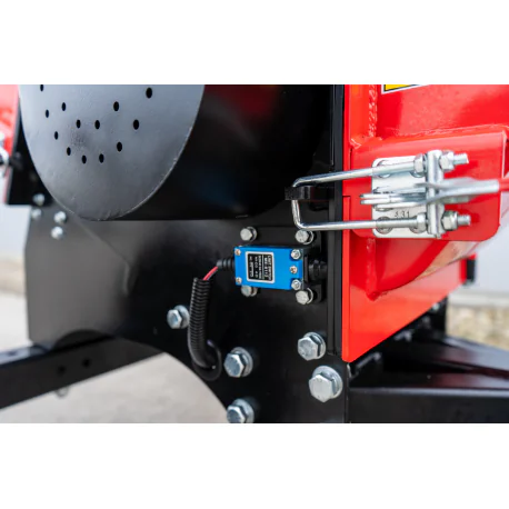 Bensiinimootoriga oksapurustaja RB-150 15 hp 23 Bensiinimootoriga oksapurustaja RB-150 15 hp