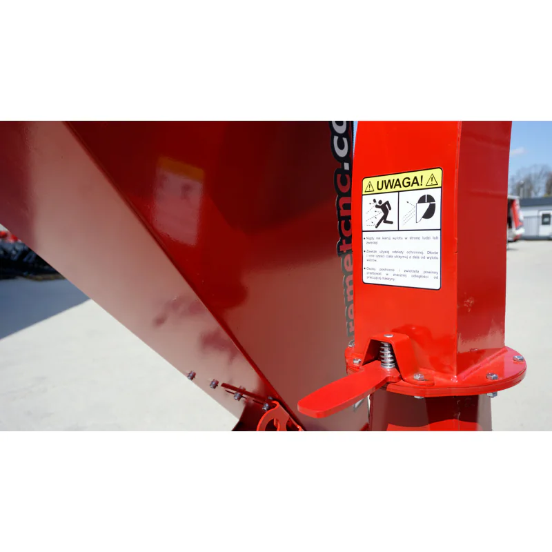 Bensiinimootoriga oksapurustaja RTS-630 koos haagisega