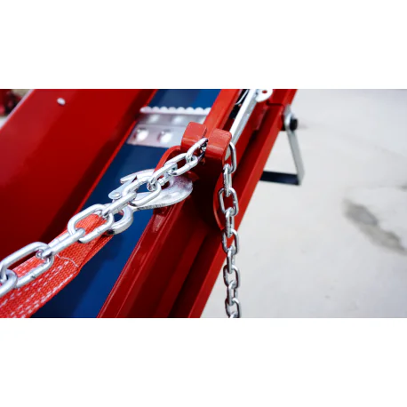 Bensiinimootoriga puiduhakkur RPS-120 koos platvormhaagisega