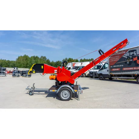 Bensiinimootoriga puiduhakkur RPS-120 koos platvormhaagisega