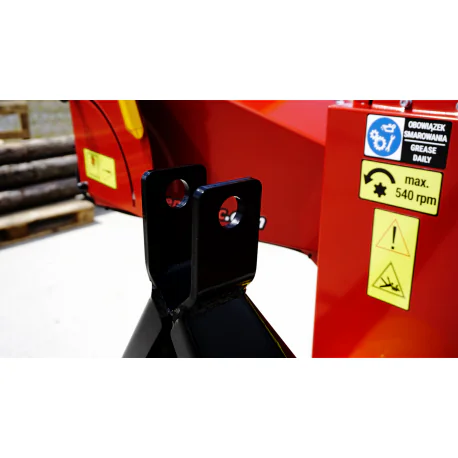 Bensiinimootoriga puiduhakkur RS-120 + PTO 7 Bensiinimootoriga puiduhakkur RS-120 + PTO