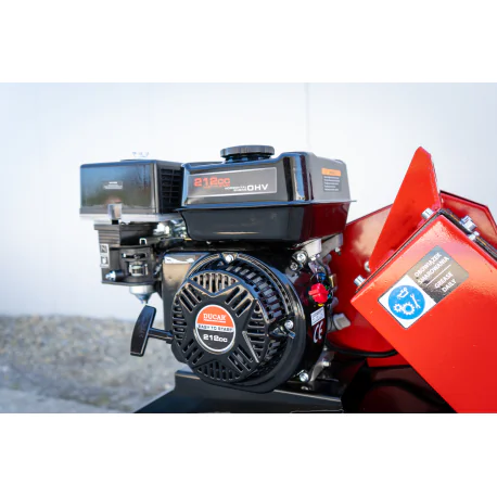 Bensiinimootoriga puiduhakkur RS-60