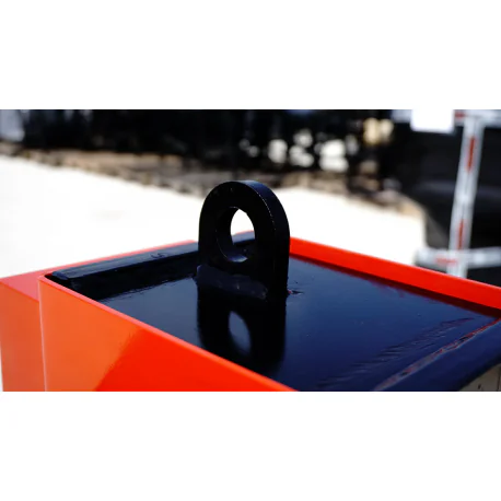 Bensiinimootoriga puiduhakkur RS-80