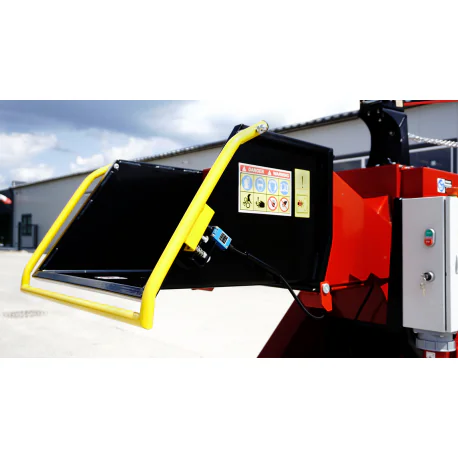 Elektrimootoriga puiduhakkur RPE-200 koos lintkonveieriga 3 m