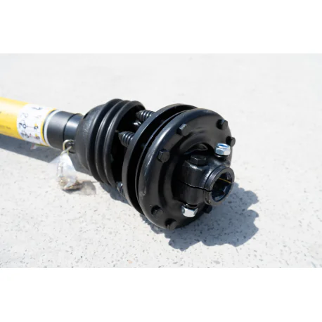 Hõõrdesiduriga kardaan 4C nuudiga 1200 Nm 2 Hõõrdesiduriga kardaan 4C nuudiga 1200 Nm