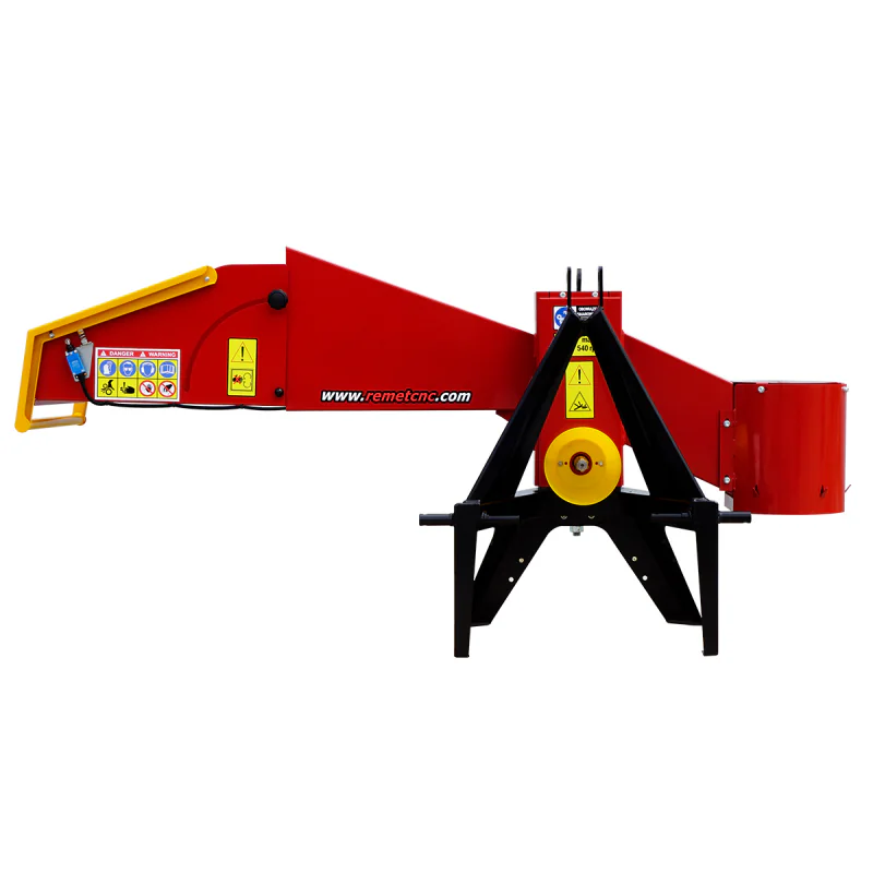 PTO-puiduhakkur R-100