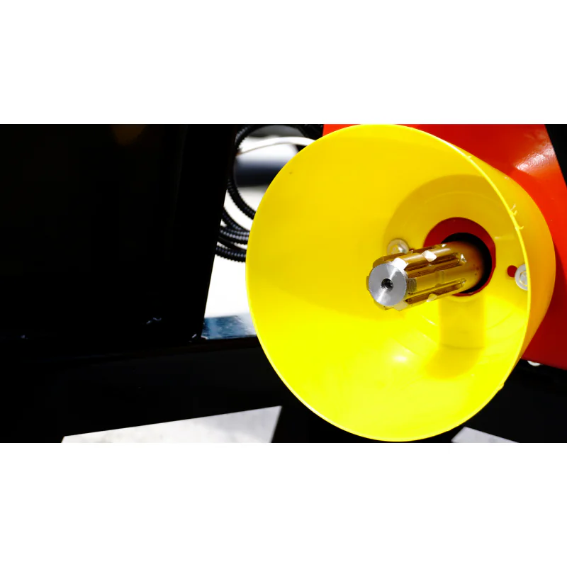 PTO-puiduhakkur R-120