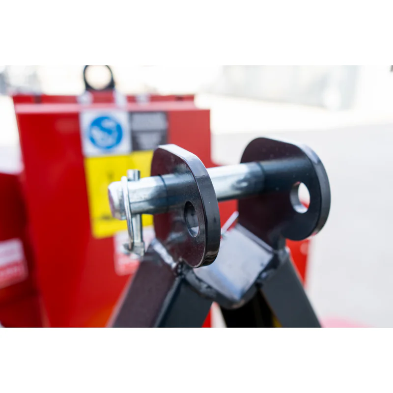 PTO-puiduhakkur R-150 3 PTO-puiduhakkur R-150