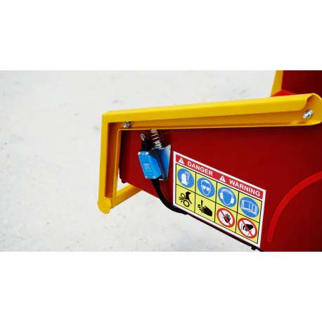 PTO-puiduhakkur R-150 koos lintkonveieriga 3 m