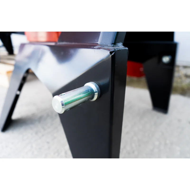 PTO-puiduhakkur R-60