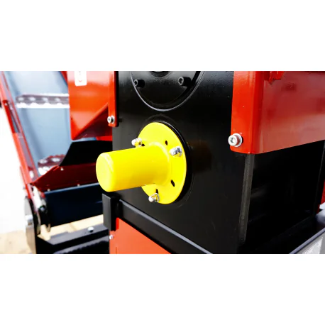 PTO-puiduhakkur RP-150 koos lintkonveieriga 3 m