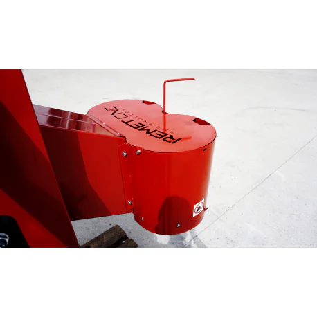 PTO-puiduhakkur RP-200