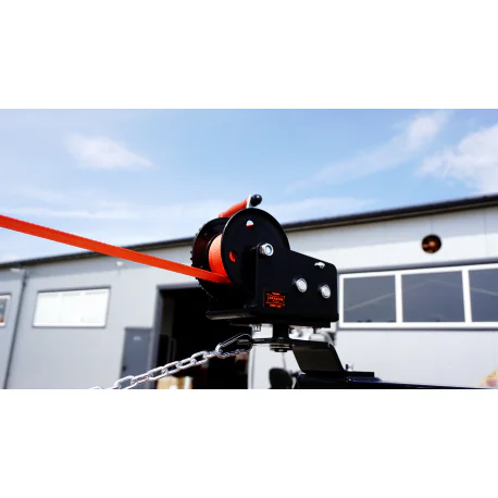 PTO-puiduhakkur RP-200 koos lintkonveieriga 3 m