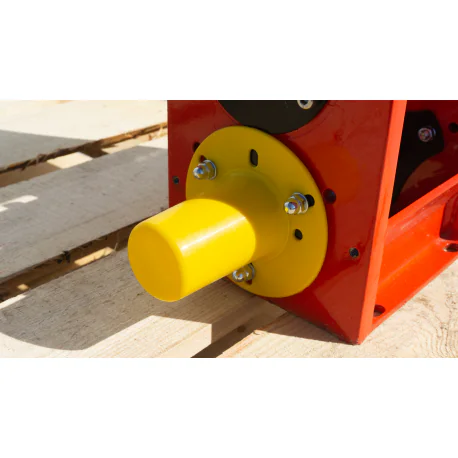 Puiduhakkuri lõikemehhanism M-120 kuue noaga