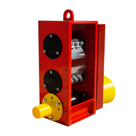 Puiduhakkuri lõikemehhanism M-120 kuue noaga