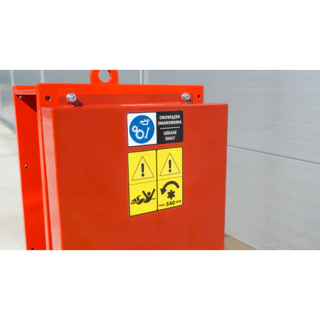 Puiduhakkuri lõikemehhanism M-150 kuue noaga