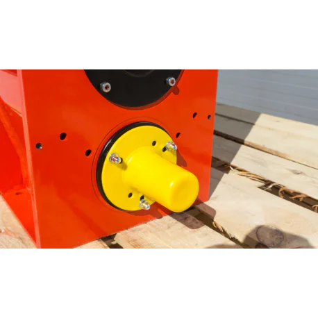 Puiduhakkuri lõikemehhanism M-200 kuue noaga