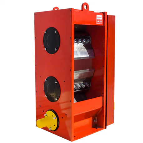 Puiduhakkuri lõikemehhanism M-200 kuue noaga