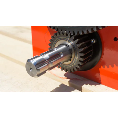 Puiduhakkuri lõikemehhanism M-200 kuue noaga