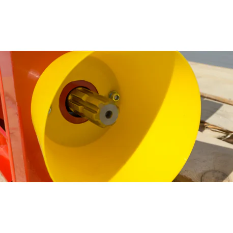 Puiduhakkuri lõikemehhanism M-60 nelja noaga