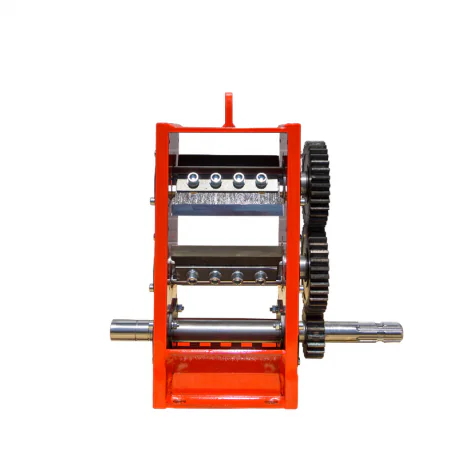 Puiduhakkuri lõikemehhanism M-80 nelja noaga