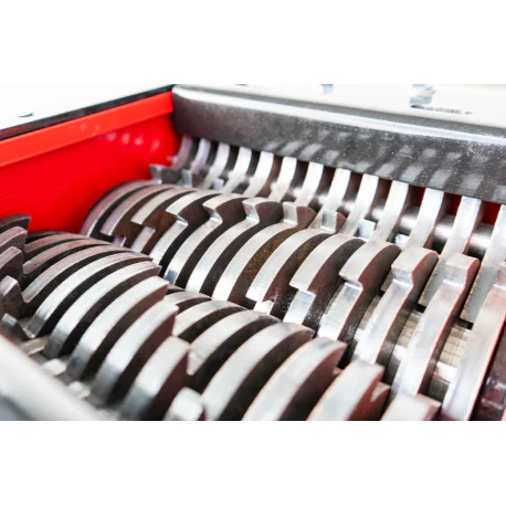 Purustaja purustusmehhanism SR-300 kahekordse ajamiga