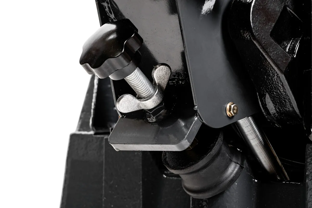 Cedrus pinnasetihendaja CEDZG440HRE-PRO 440 kg Cedrus pinnasetihendaja CEDZG440HRE-PRO 440 kg