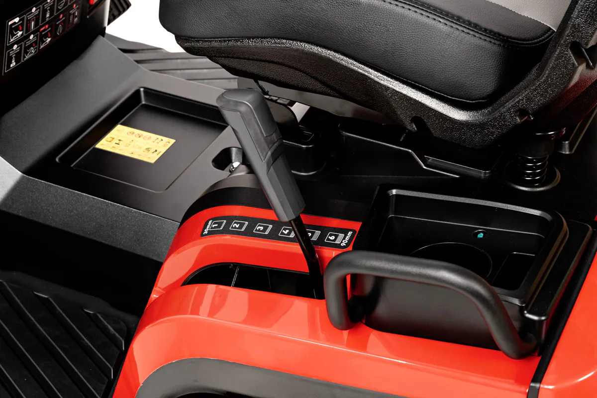 Cedrus murutraktor C-TRAC-T108HS Premium 23 Cedrus murutraktor C-TRAC-T108HS Premium