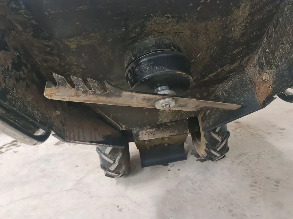 Lumag multšimisniiduk HGM 87555 (kasutatud)