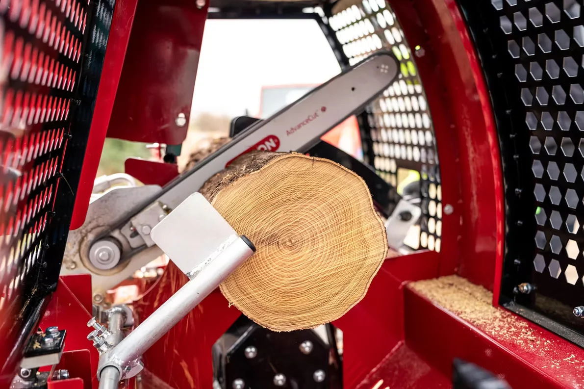 Brugger bensiinimootoriga halumasin SA38